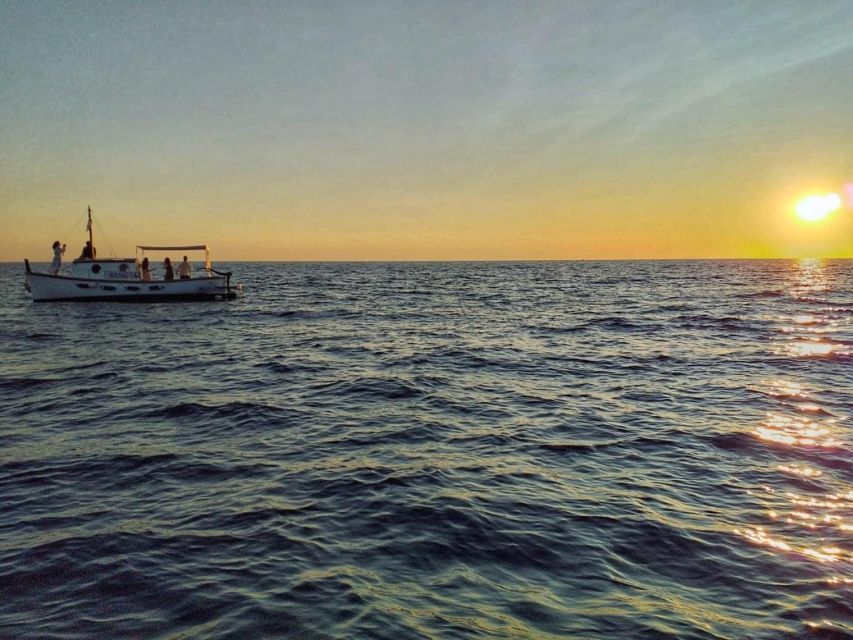 Cinque Terre: 2-Hour Private Boat Tour - Guvano Beach and the value of a swimming stop
