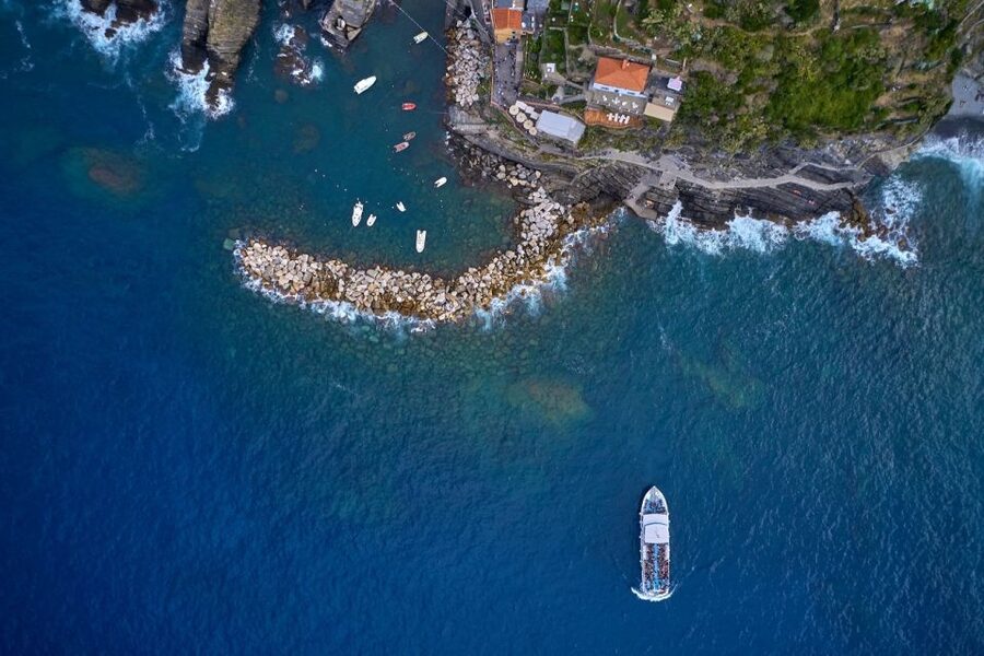 Cinque Terre: 2-Hour Private Boat Tour - Leaving from Riomaggiore’s marina