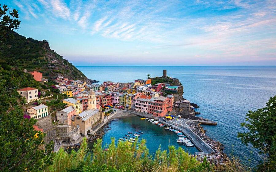 Cinque Terre: Hybrid Boat Tour with Swimming Stop - Corniglia, the quiet village above the sea