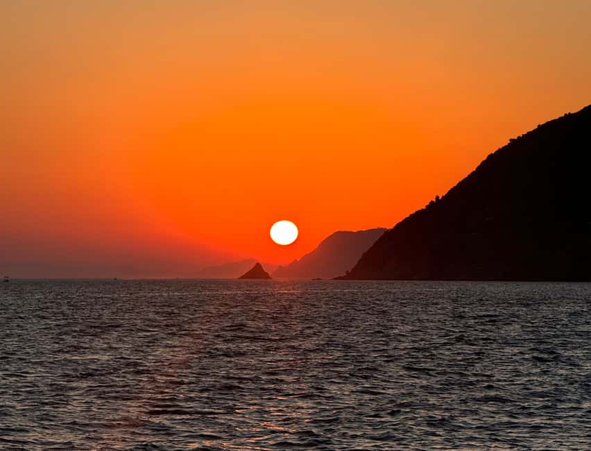 Cinque Terre: Sunset cruise tour with aperitif - Practical tips for a smoother evening