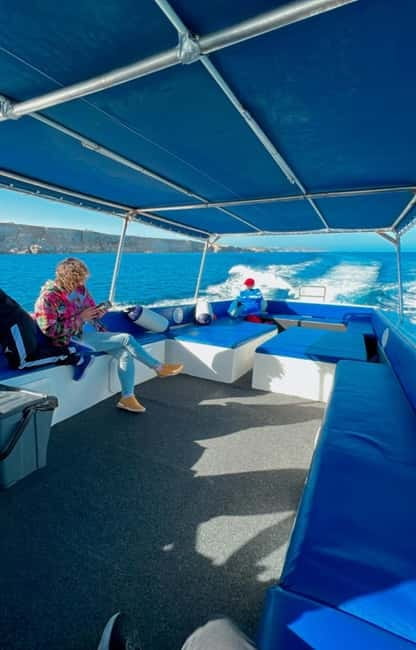 Comino & Gozo: Blue & Crystal Lagoons Cruise with Sea Caves - Gozo Harbour from the water