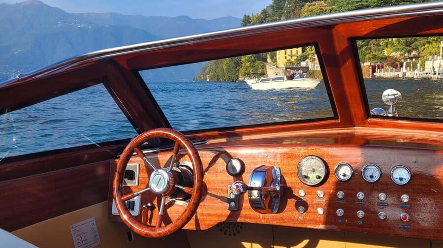 Como Boat experience • Shared Boat Tour with a hot drink - The audio guide and the human side of the tour