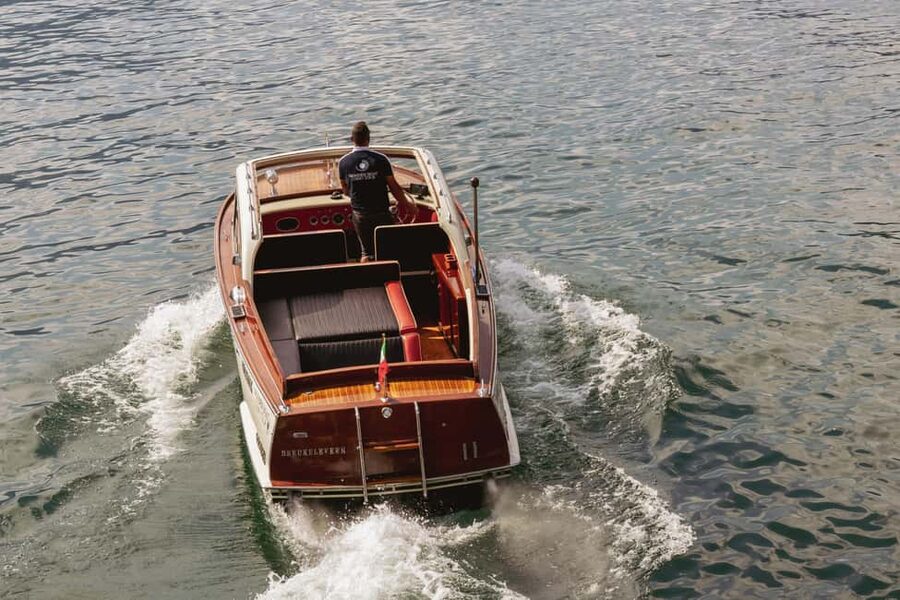 Como: Wooden Boat Shared 1-Hour Tour - Why the 1957 Wooden Boat Matters