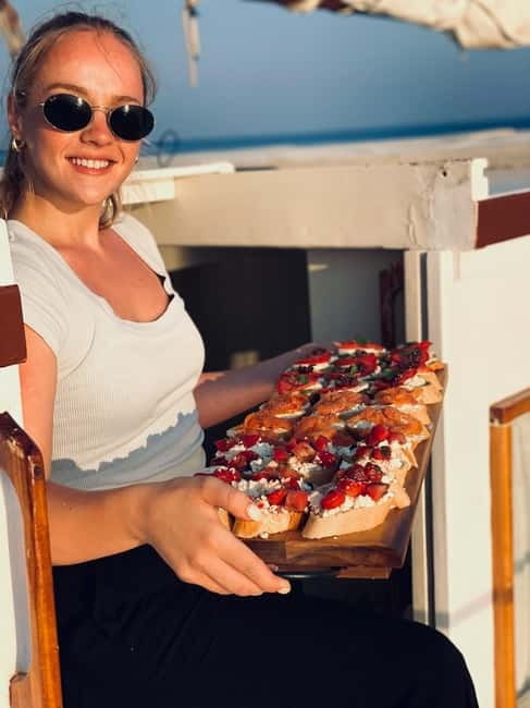Corfu: Semi-Private Cruise to Paxos and Antipaxos Islands - Who will enjoy this cruise most