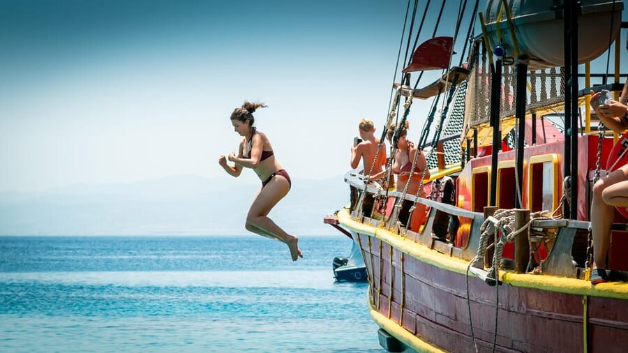 Crete: Coastline Snorkeling Cruise from Hersonissos Port - The boat, staff, and atmosphere
