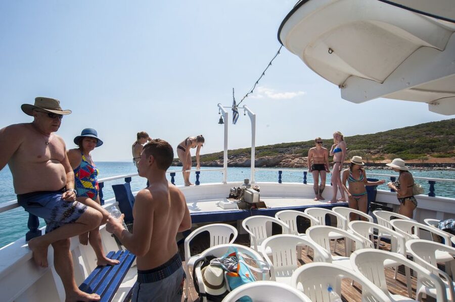 Crete: Spinalonga, Elounda, & Agios Nikolaos Boat Tour & BBQ - Why this eastern Crete day trip works