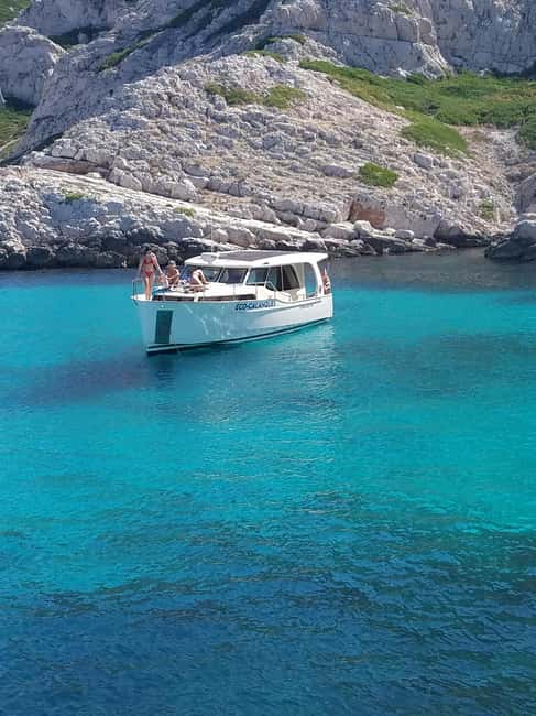 Cruise, Coffee and Swimming in the Calanques of Frioul - The 80-minute Frioul stop is the heart of the trip
