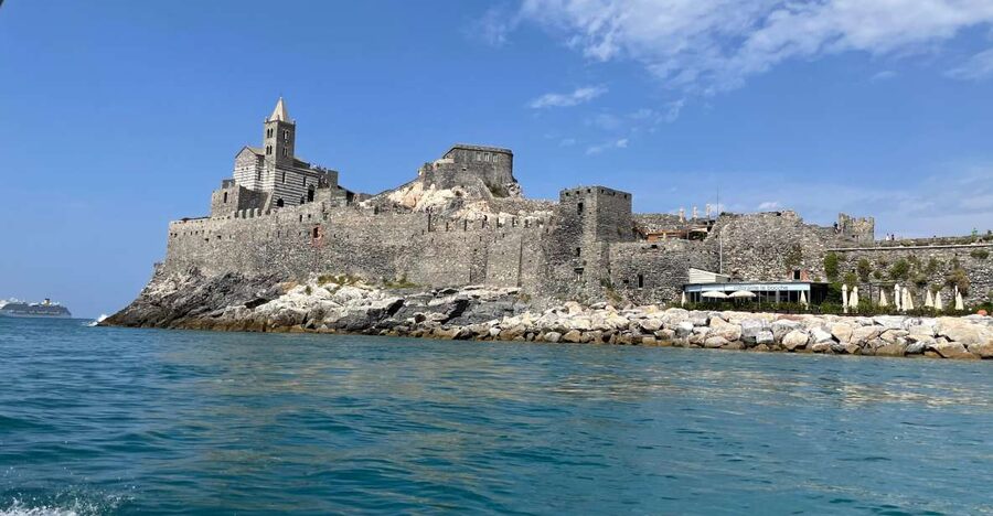 Cruise:Portovenere and the 3 islands with aperitif included! - Why this short cruise works well from La Spezia