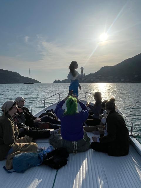 Cruise:Portovenere and the 3 islands with aperitif included! - Prosecco, snacks, and the atmosphere onboard