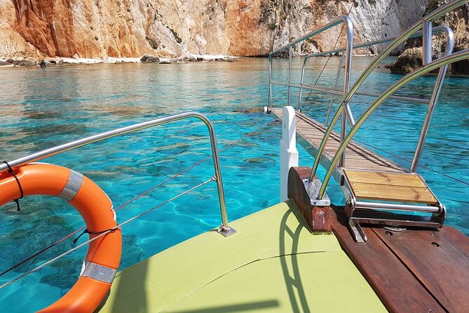 "Dreamy cruise"Daily Cruise from Argostoli harbour with a traditional Greek boat - Who will enjoy Dreamy Cruises most?