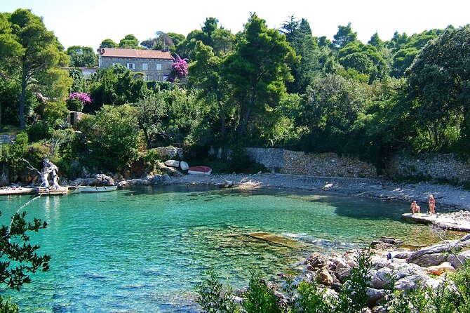 Dubrovnik: 3 Islands Boat Tour with Lunch & drinks(FR, ES, EN) - Five things to know before you book