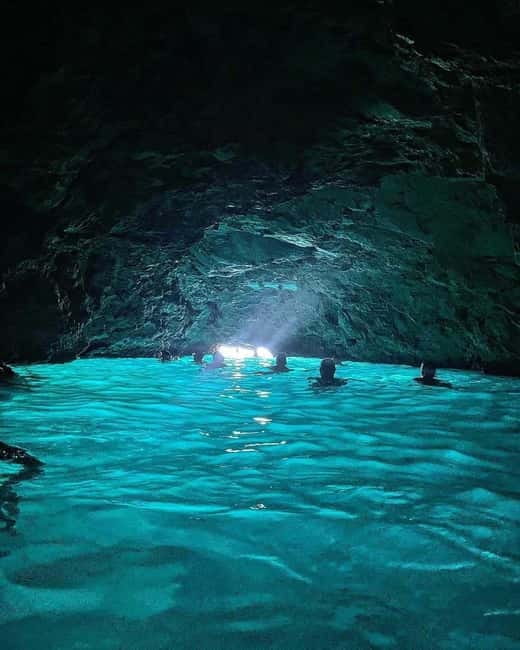 Dubrovnik: Blue Cave, Green Cave & Sunj Beach Speedboat Tour - What this half-day boat trip is really like