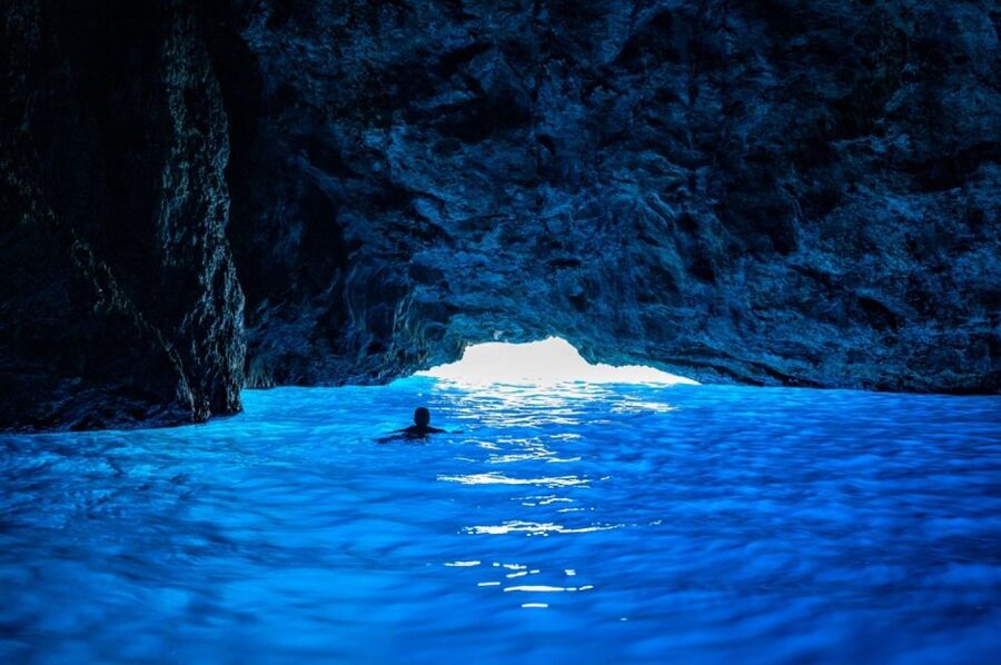 Dubrovnik: Blue & Green Caves Private Boat Tour with Drinks - Who should book this Dubrovnik boat tour?