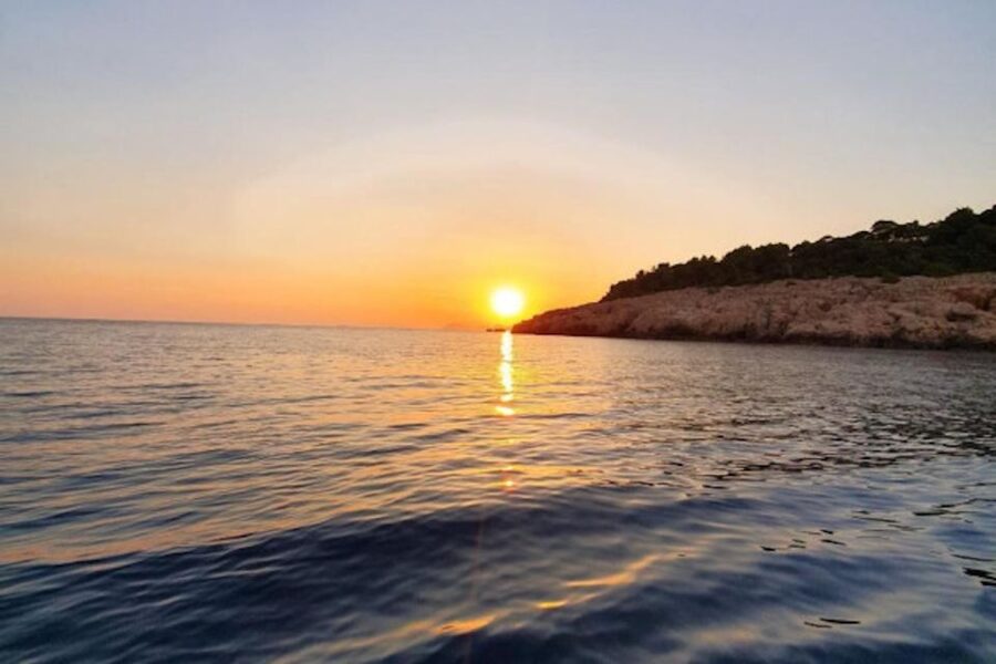Dubrovnik: Romantic Sunset Cruise & Cave Visit with a Local - Lokrum Island and the coastal caves