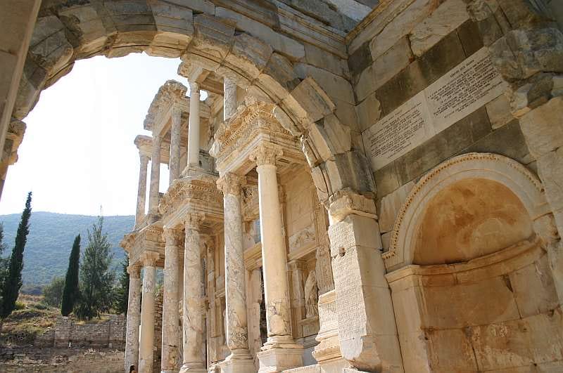 Ephesus: Small Group Tour for Cruise Passengers - Selcuk lunch and the Turkish carpet stop