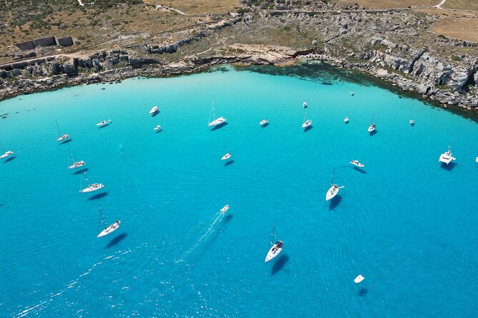 Favignana and Levanzo, Egadi islands tour by boat from Trapani - Setting out from Trapani on a 12-person boat