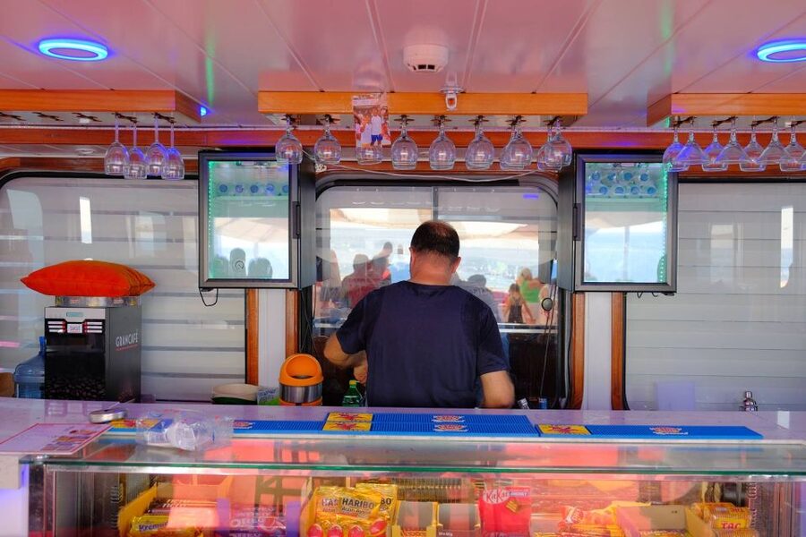 From Alanya: Boat Tour with Unlimited Soft Drinks and Lunch - Who should book this boat trip?