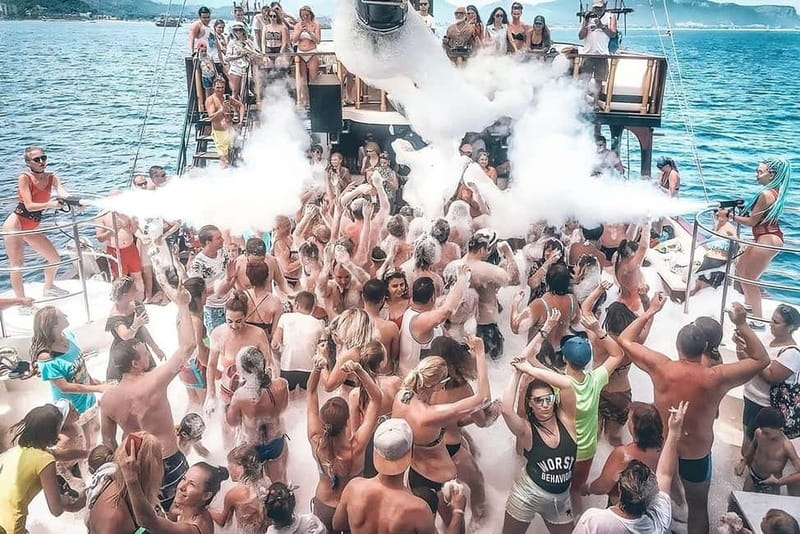 From Antalya/Kemer: All-Inclusive Party Boat with Lunch - Phaselis Bay brings the first swim and lunch