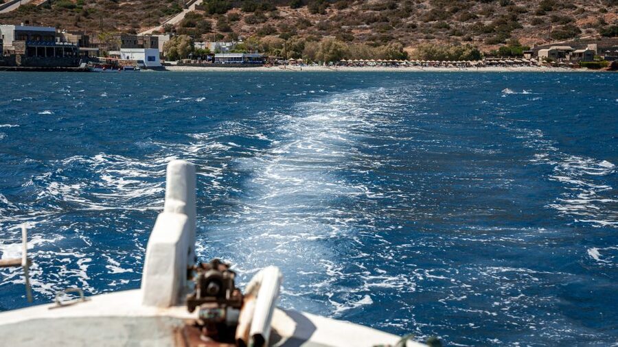 From Heraklion: Elounda, Kolokitha, and Spinalonga Boat Trip - A short visit to Agios Nikolaos