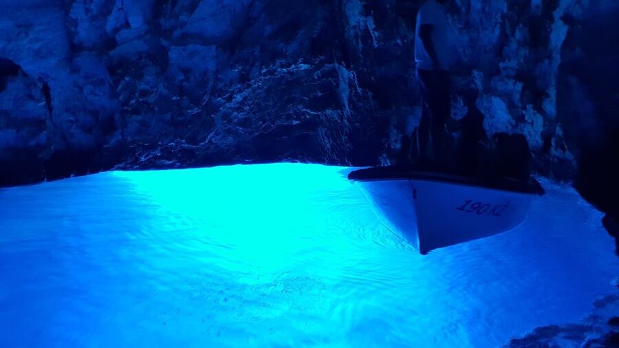 From Hvar: Vis Island and Blue Cave Speedboat Tour - A full day from Hvar Harbor to the open Adriatic