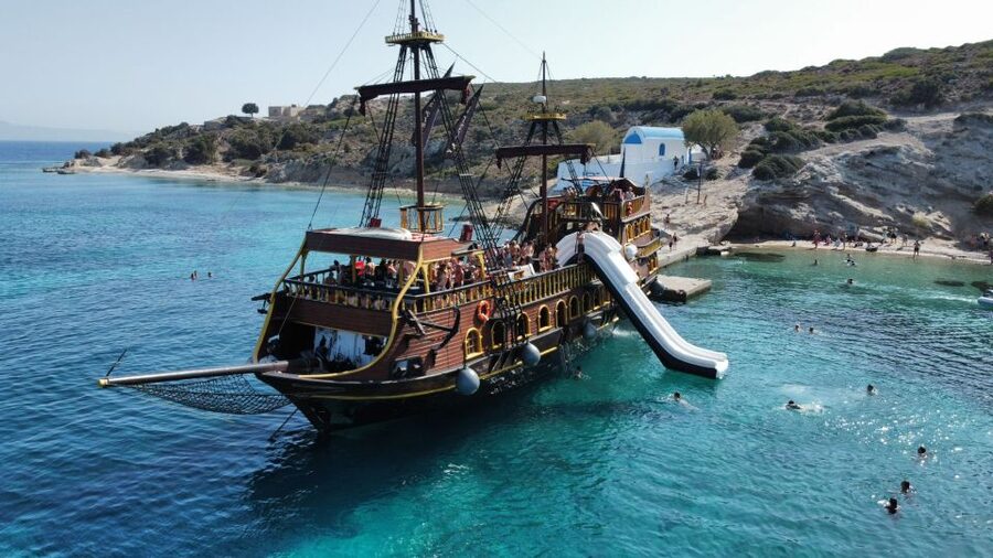 From Kos: 3-Island Pirate Cruise with Lunch and Waterslide - Plati: the real water-play finale