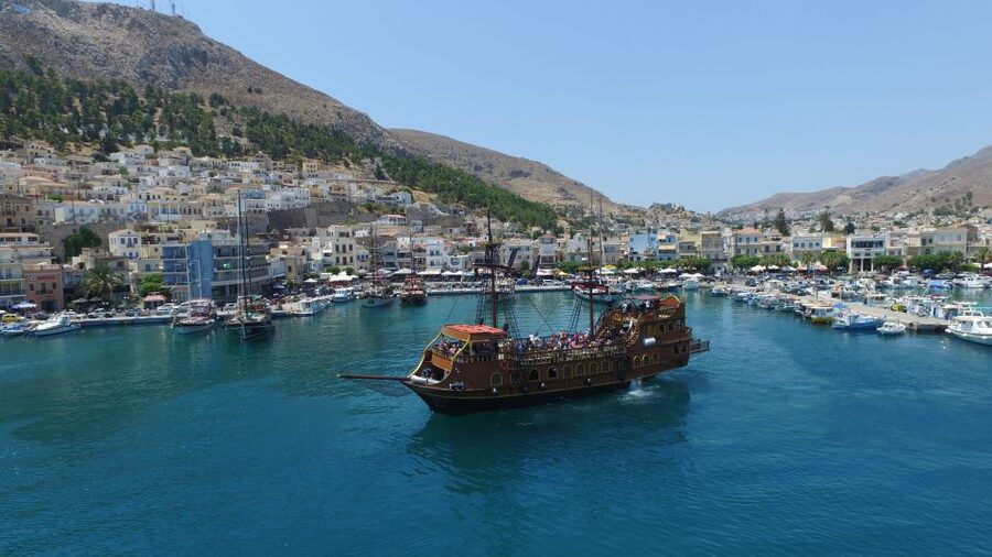 From Kos: 3-Island Pirate Cruise with Lunch and Waterslide - Pserimos: a gentle first stop