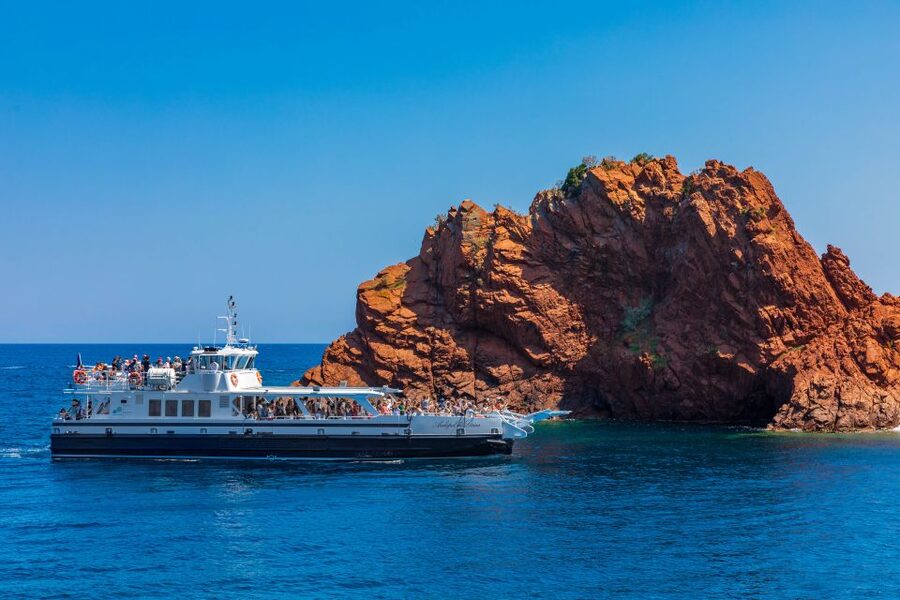 From Mandelieu: Corniche d'Or Sightseeing Cruise with Guide - Setting out from Mandelieu-la-Napoule