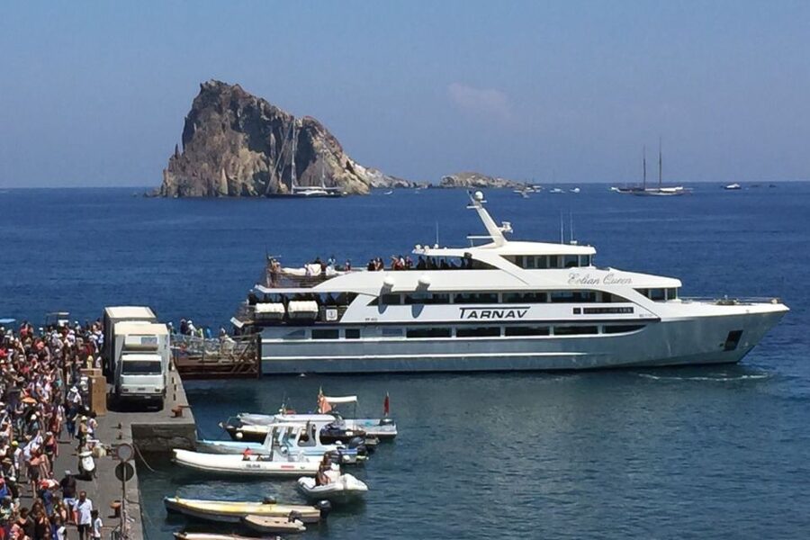 From Milazzo: Panarea and Stromboli Boat Trip by Night - Two hours on stylish Panarea