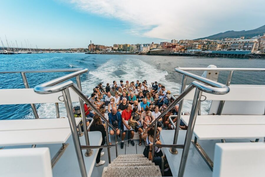 From Naples: Gulf of Naples & Capri Sightseeing Boat Tour - Key points at a glance
