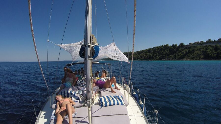 From Nea Fokea: Chalkidiki 6-Hour Cruise by Sailing Boat - Kalithea is the lunch stop