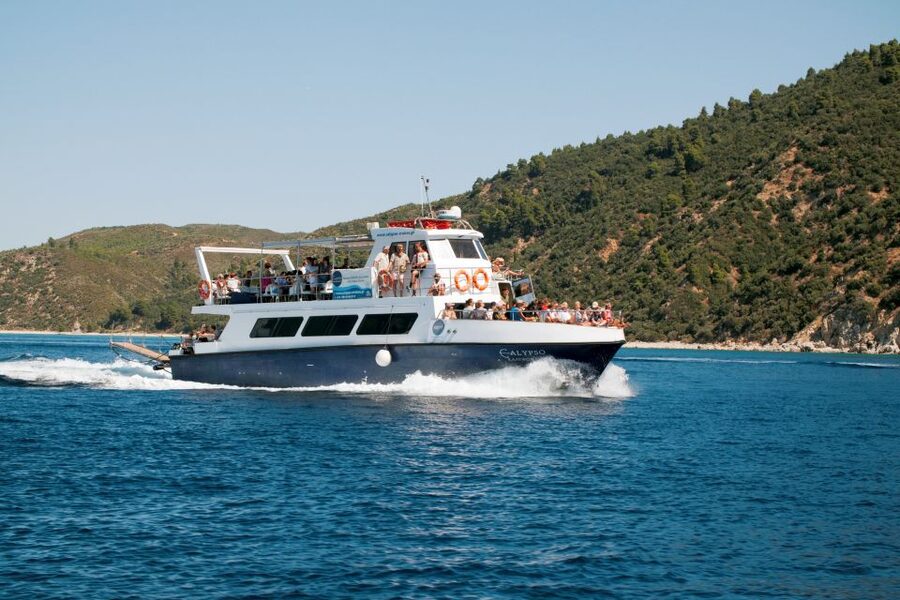 From Ouranoupolis: Cruise to Mount Athos Monasteries - What the three-hour cruise feels like