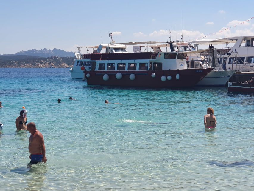 From Palau: La Maddalena Archipelago Boat Tour with Pasta - Commentary, crew, and the feel on board