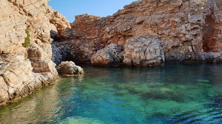 From Paros: Antiparos and Despotiko Full-Day Swim Cruise - Meeting the boat at Paroikia Port