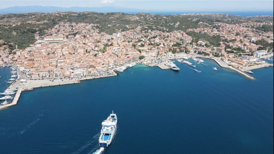 From Santa Teresa Gallura: La Maddalena Full-Day Boat Tour - Pink Beach and the protected archipelago