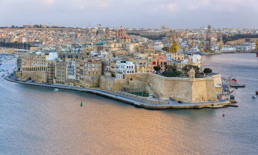 From Sliema: Cruise Around Malta's Harbours & Creeks - Starting at Sliema Ferries and crossing Marsamxett Harbor