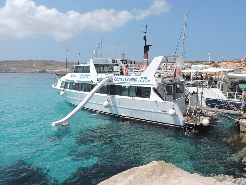 From Sliema: Gozo, Comino and Blue Lagoon Cruise - The northbound cruise from Sliema