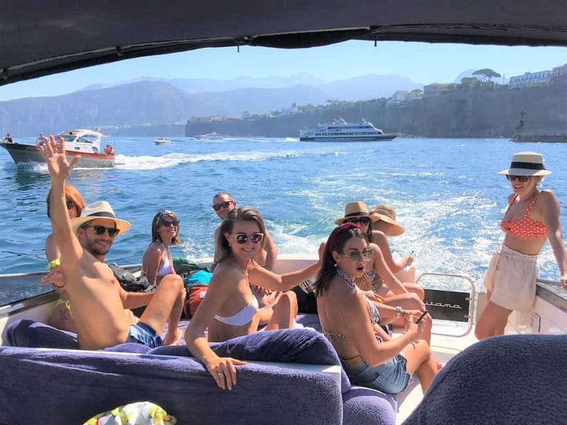 From Sorrento: Full-Day Boat Tour to Capri with Drinks - Queen Giovanna’s Bath and the limoncello finish