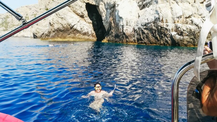 From Split: Blue Cave & 5 Islands with Vis & Hvar Boat Tour - Budikovac Blue Lagoon: the best swimming break