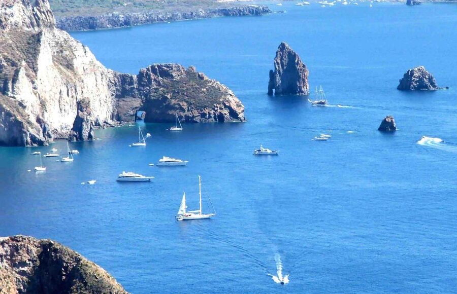 From Taormina: Lipari and Vulcano Mini Cruise Aeolian Tour - How much time do you really get?