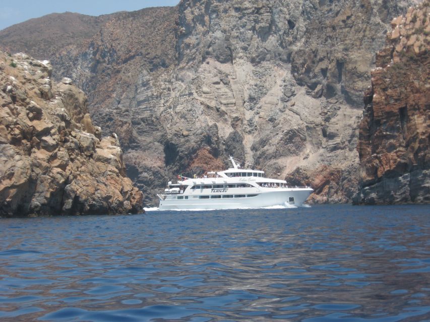 From Taormina: Lipari and Vulcano Mini Cruise Aeolian Tour - Guide support and the group experience