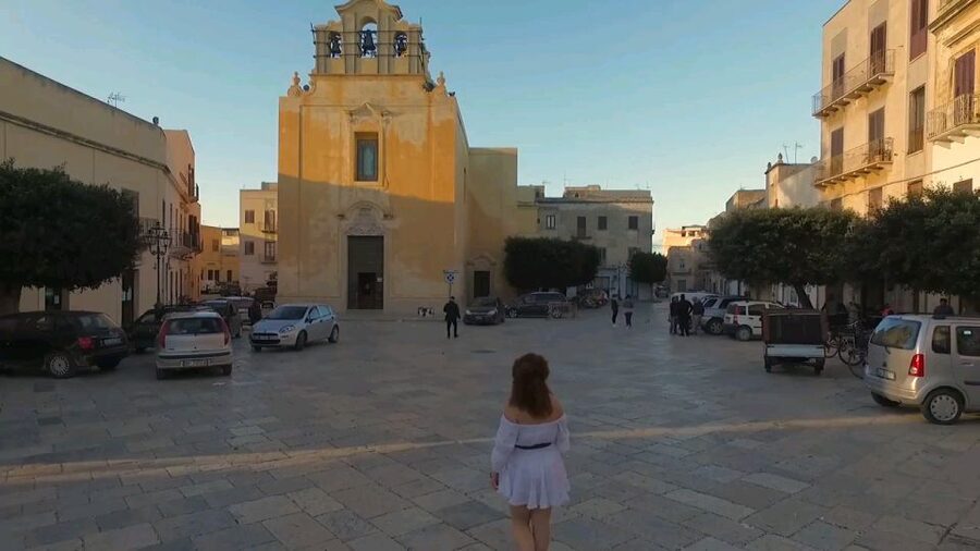 From Trapani: Day Cruise to Favignana & Levanzo with Lunch - Who should book this day cruise?
