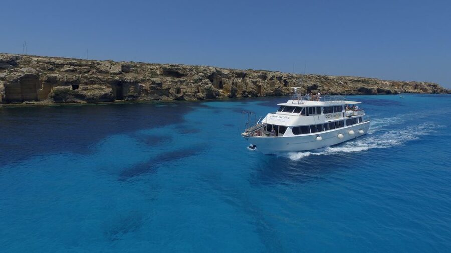 From Trapani: Favignana and Levanzo Mini Cruise with Lunch - Lunch with a view