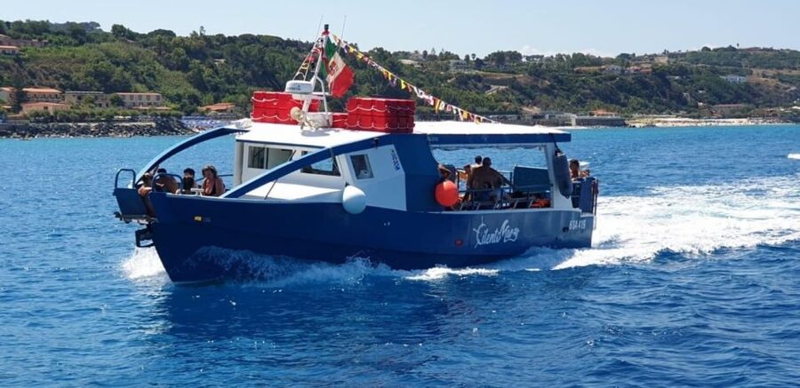From Tropea: Capo Vaticano boat tour with snorkel & aperitif - Grotticelle Bay and the best swim stop