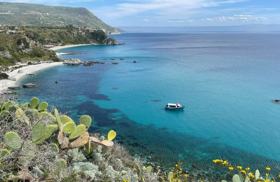 From Tropea: Capo Vaticano boat tour with snorkel & aperitif - A second swim near Tropea Beach