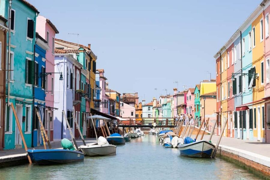 From Venice: Murano and Burano Half-Day Island Tour by Boat - Burano lace and the island of colored houses