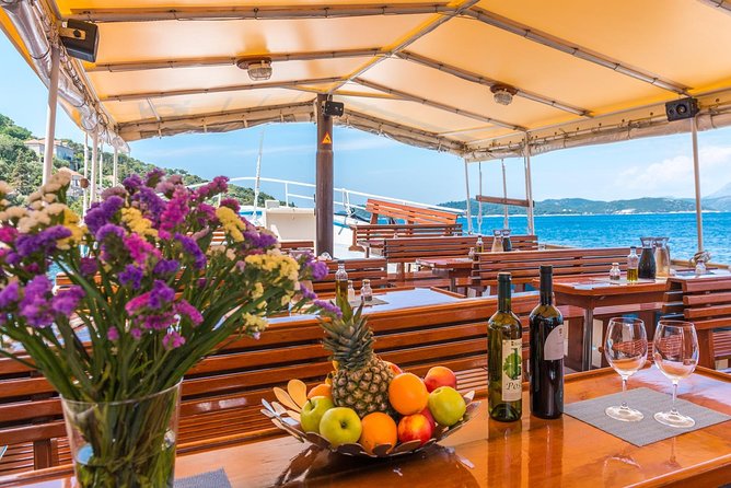 Full-Day Dubrovnik Elaphite Islands Cruise with Lunch and Drinks - Crew service is a major part of the experience