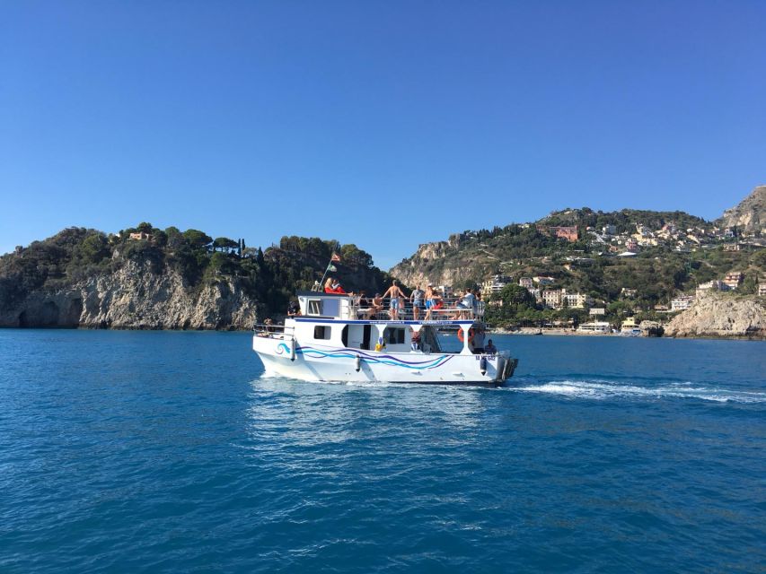 Giardini Naxos: Boat Trip Isola Bella with Snorkeling - Leaving Giardini Naxos for the Bay of Naxos