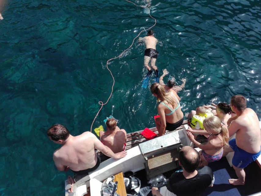 Giardini Naxos: Boat Trip Isola Bella with Snorkeling - What the small group changes