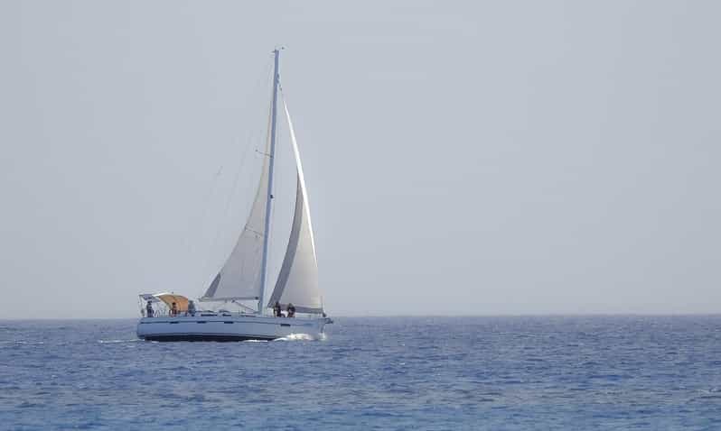 Heraklion: Sailing Cruise to Dia Island with Drinks and Meal - Three hours around Dia Island