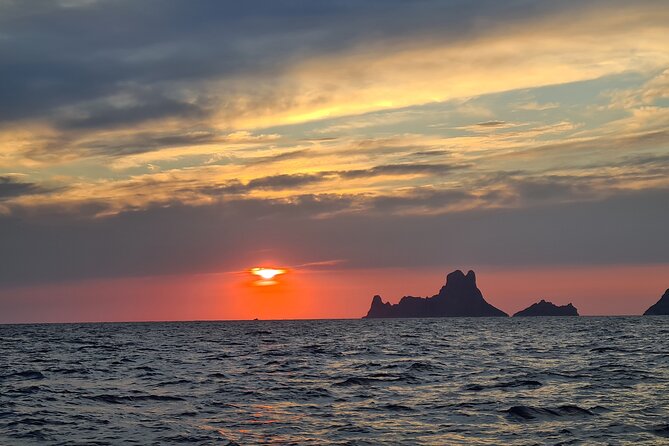Ibiza & Formentera Private Deluxe Sailing: Full Day - Ses Illetes, lunch, and the Formentera choice